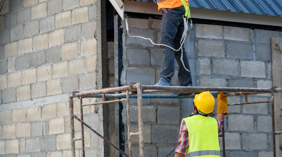 Professional gutter cleaning in Wright, WY